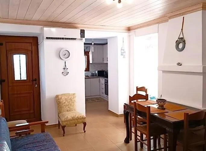 House Akrothea Kallirákhi